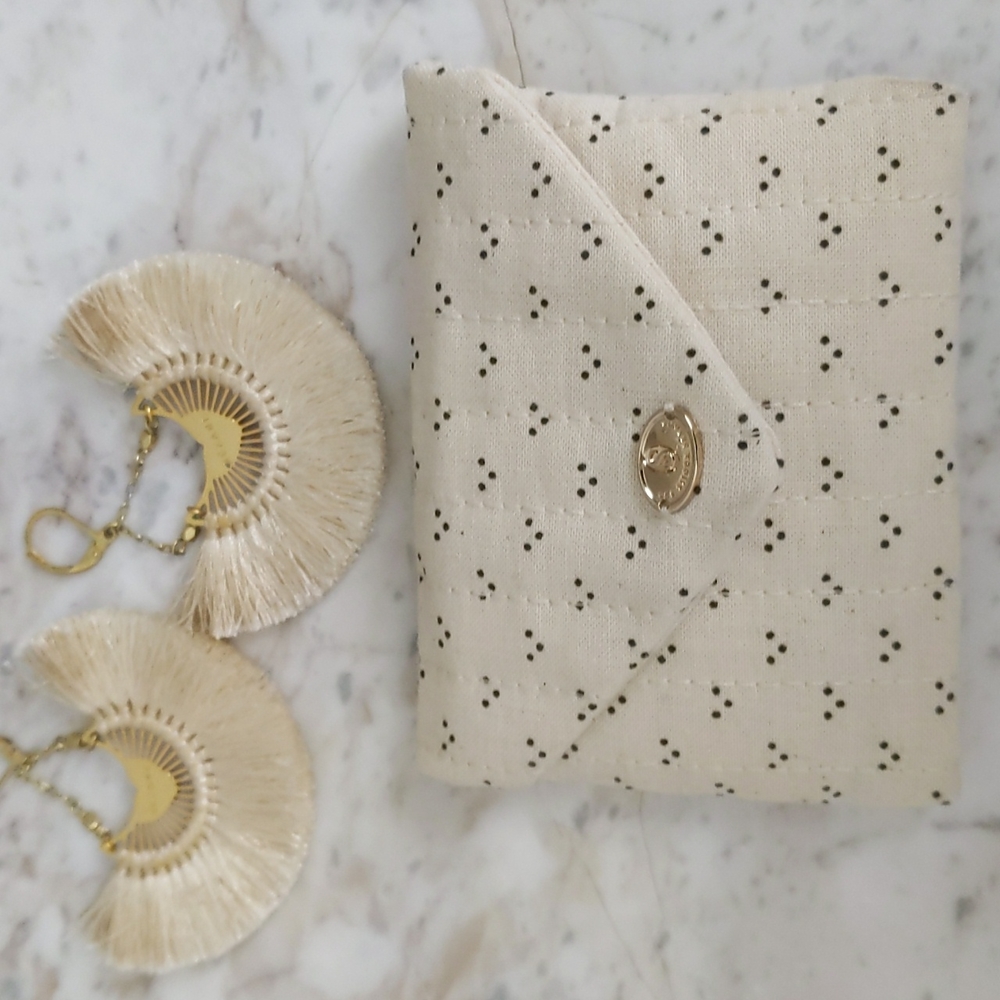 SOLD!!!! Sezane Louise Earrings - Picture 3 of 6